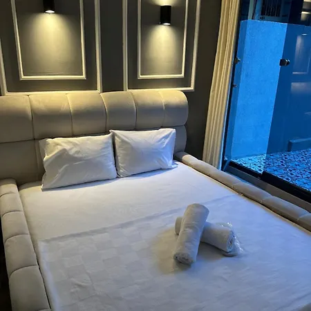 Ortakoey House Apartman