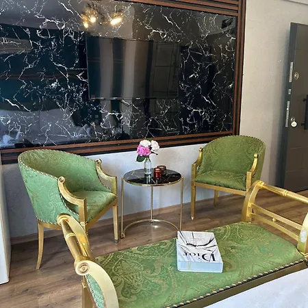 Ortakoey House Apartman *