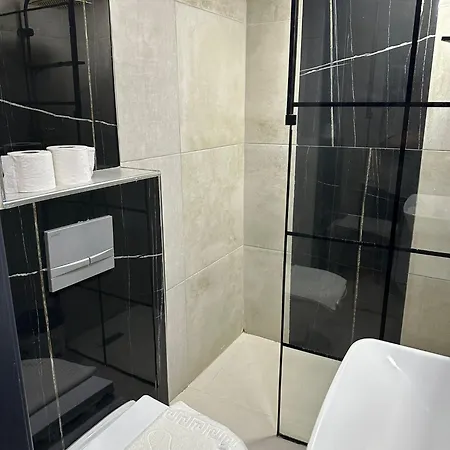 Apartman Ortakoey House