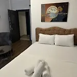 Апартаменты Ortakoey House *