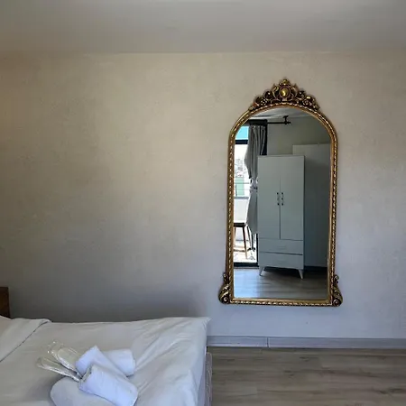 Lejlighed Ortakoey House *